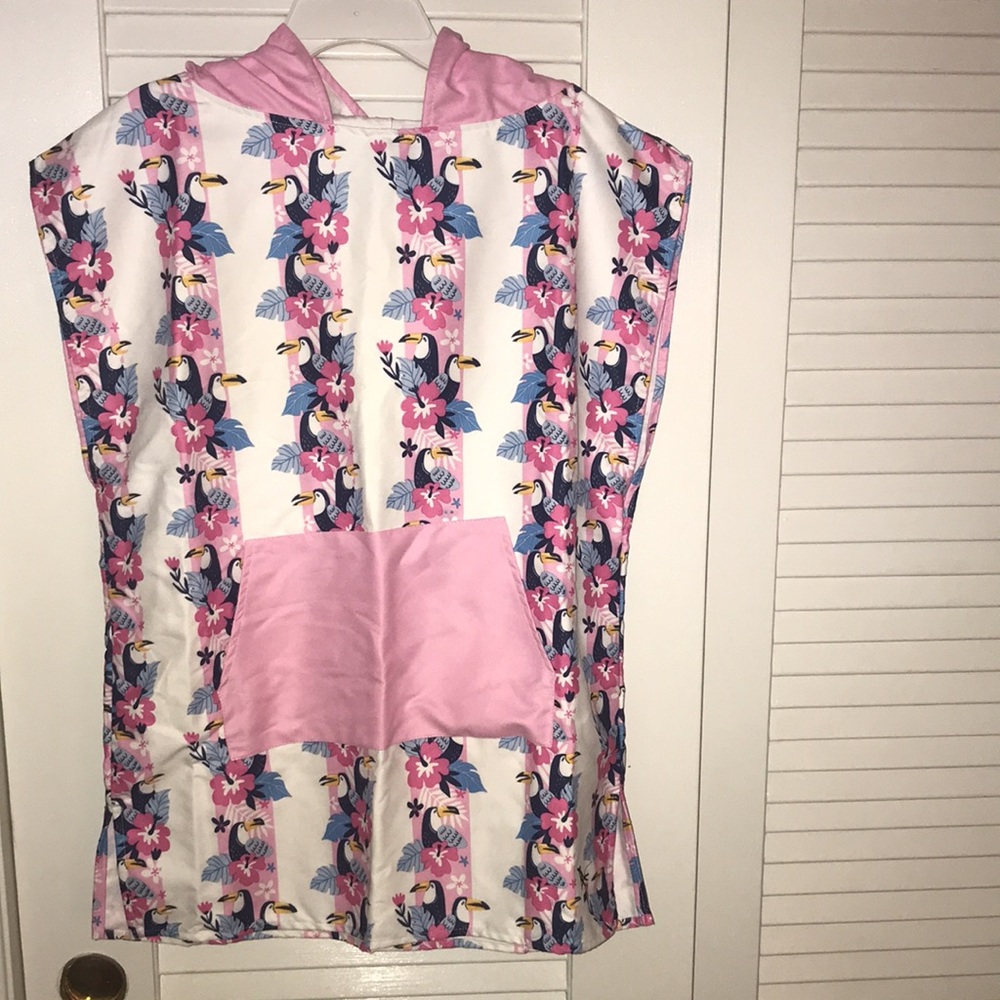 NWT Kid’s Poncho